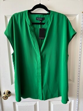 Eloquii Kelly Green Notch Collar Blouse